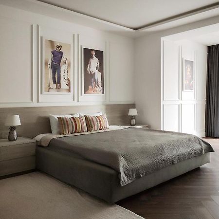 Modern Classic 2 Bedroom Apartment Near Most City Dnipro Extérieur photo