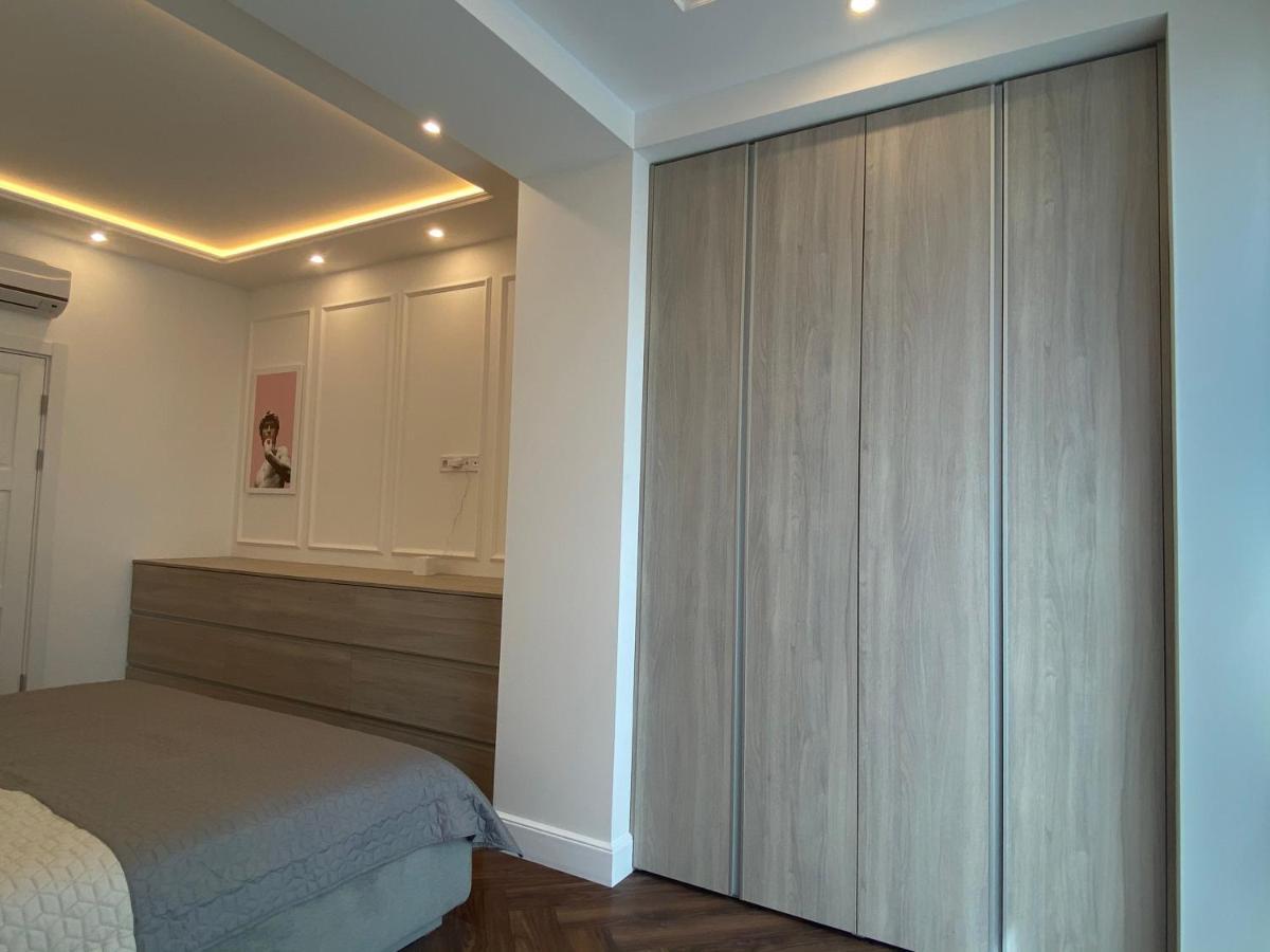 Modern Classic 2 Bedroom Apartment Near Most City Dnipro Extérieur photo