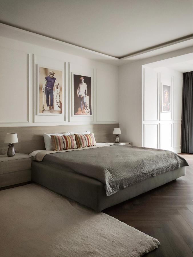 Modern Classic 2 Bedroom Apartment Near Most City Dnipro Extérieur photo