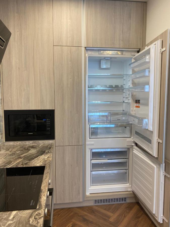 Modern Classic 2 Bedroom Apartment Near Most City Dnipro Extérieur photo